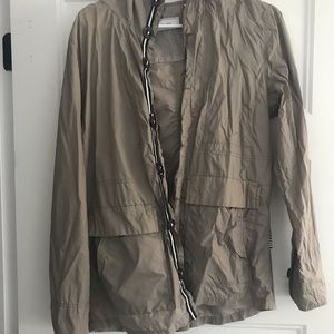 Light hooded jacket